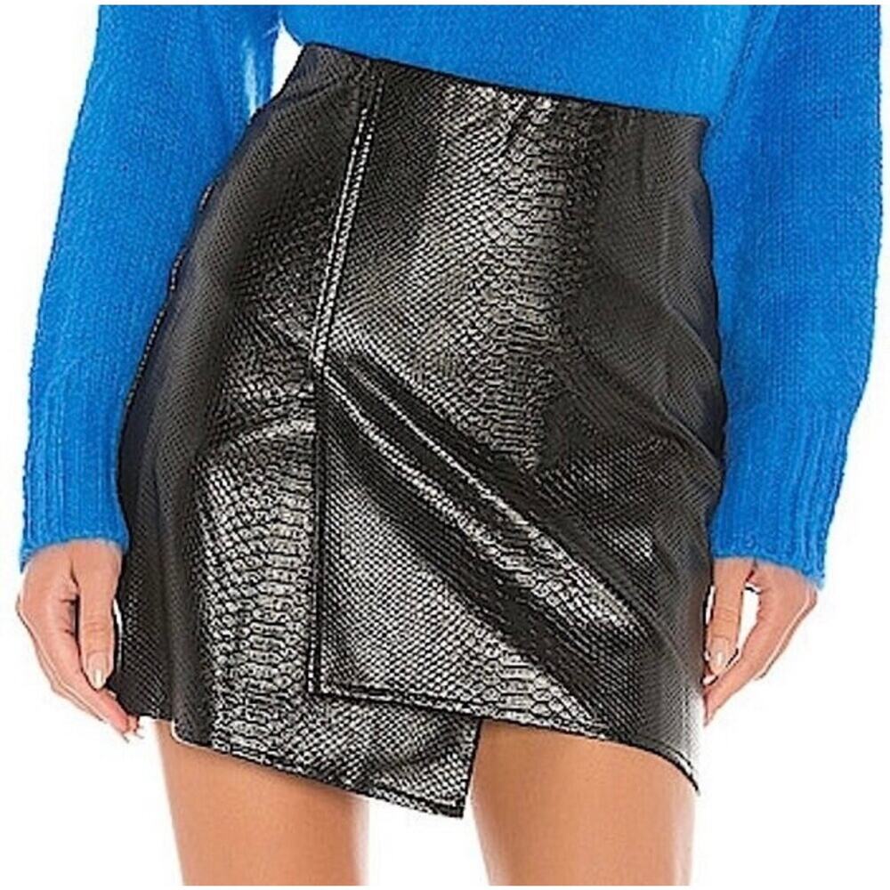 J.O.A. Just One Answer Faux Leather Overlap Mini Skirt in BlackSize Small‎ NEW